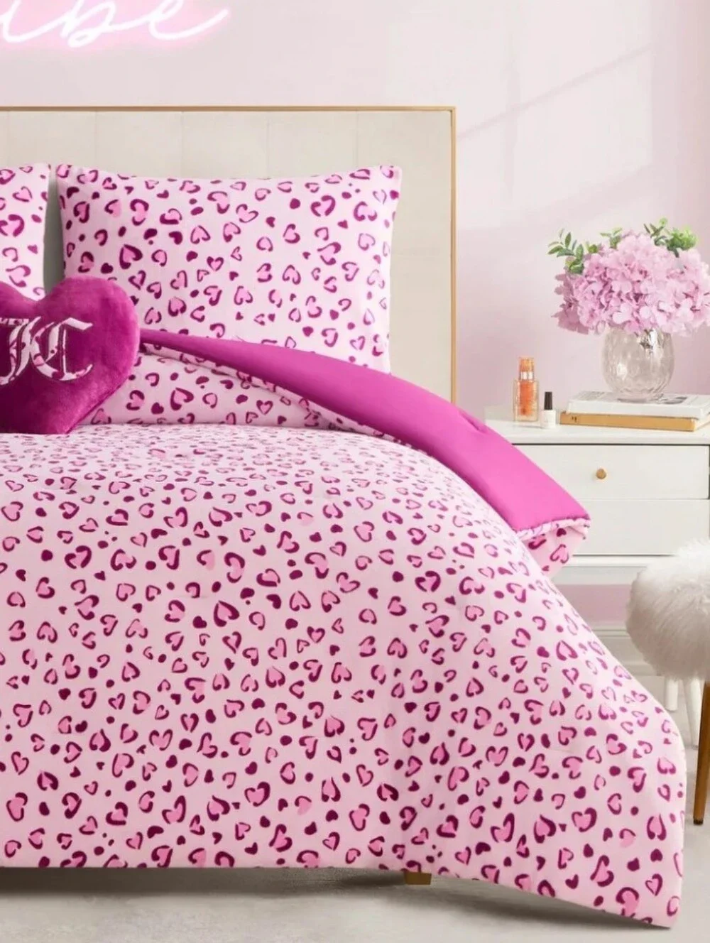 Juicy Couture Home Plush Leopord Hearts Comforter Set- Queen